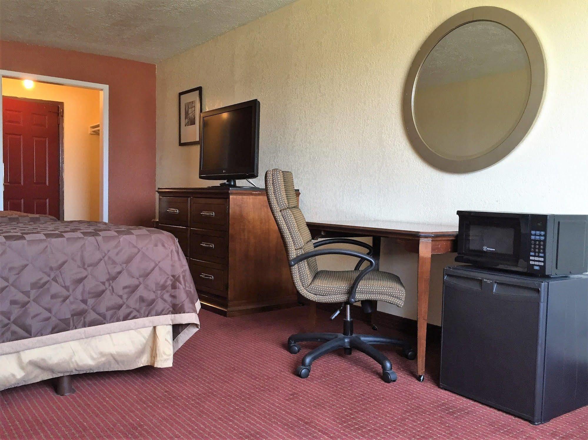 Relax Inn Channelview Exterior photo
