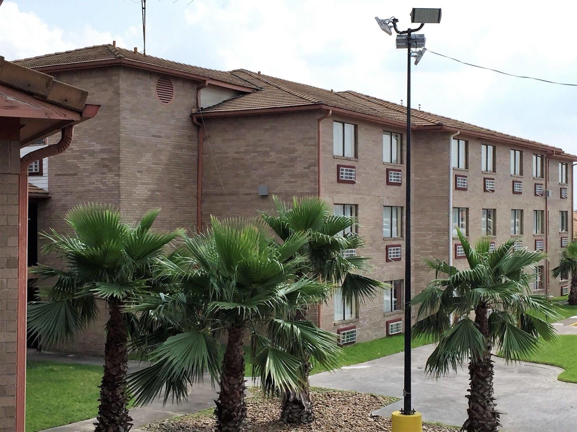 Relax Inn Channelview Exterior photo